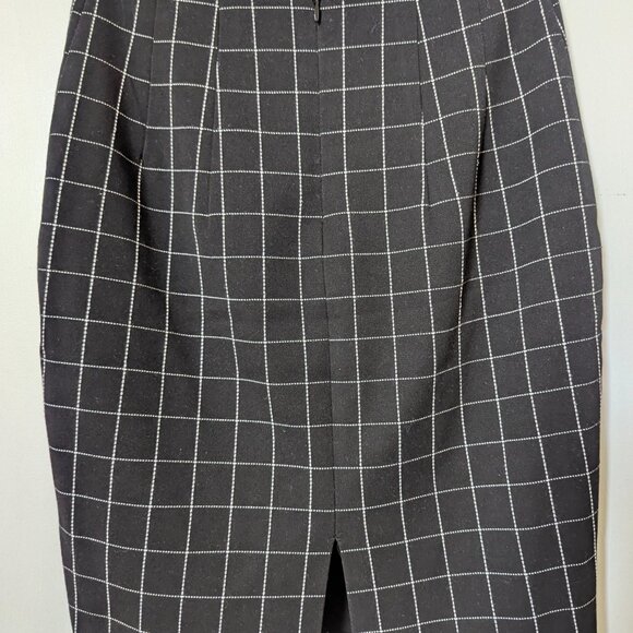 Express Black White Textured Windowpane Plaid Stretch Short Pencil - Picture 3 of 3